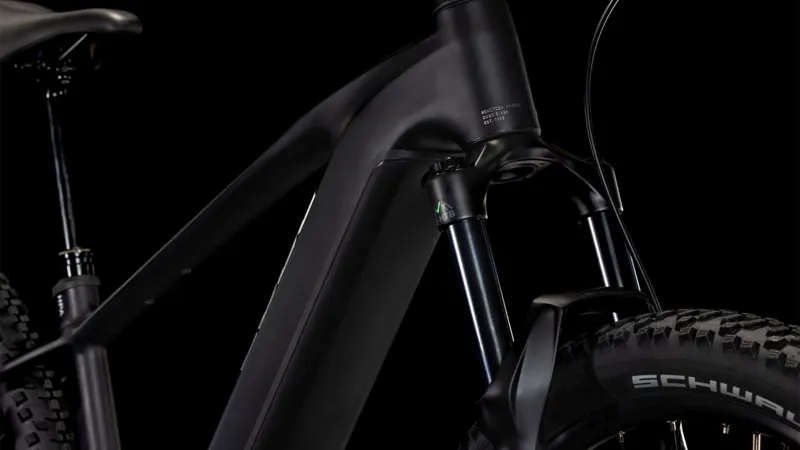 Cube Reaction Hybrid Race 800 E-MTB in Black/Metal-5